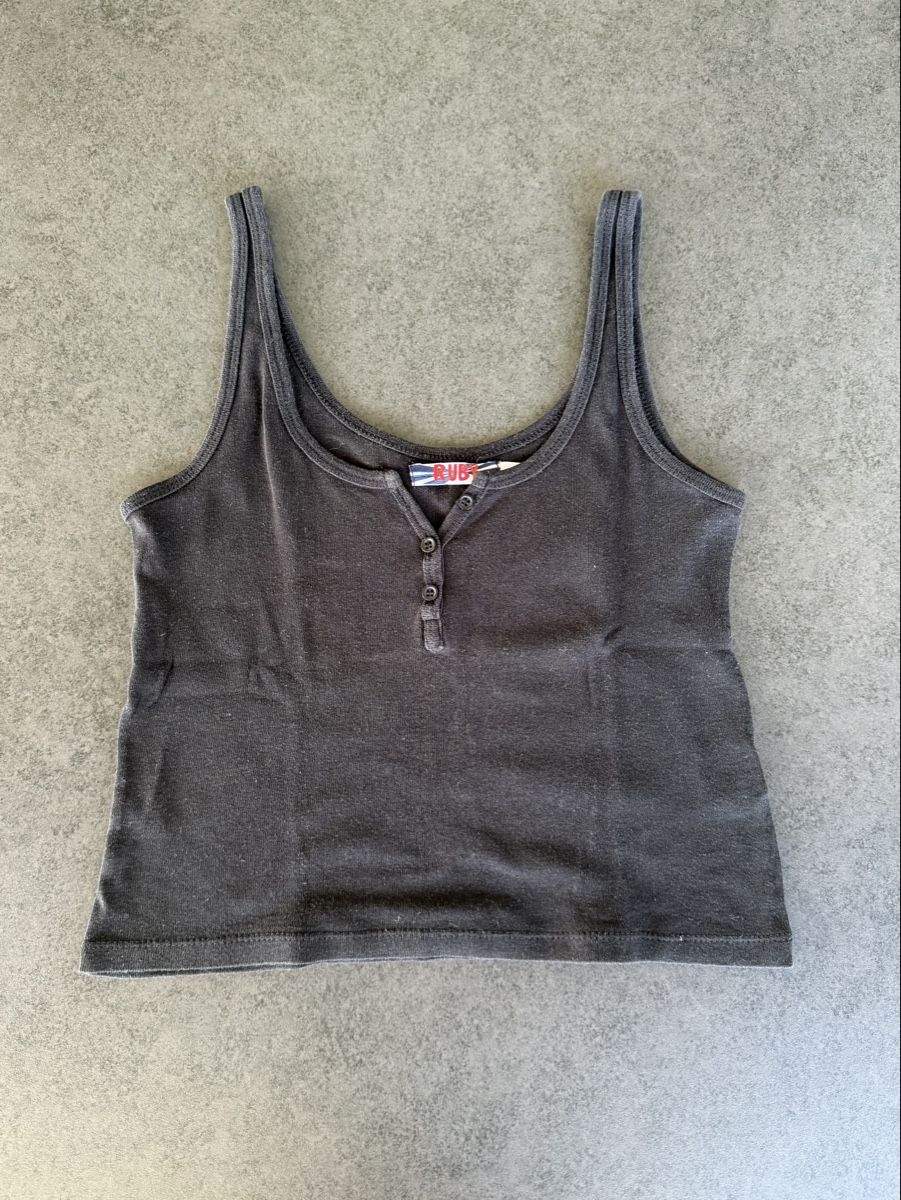 Top: Top schwarz – Usato da Frümsen venduto da laura002