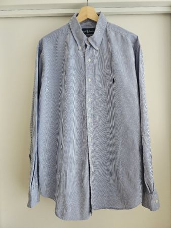 Ralph Lauren Shirt in size XL, Classic Fit.