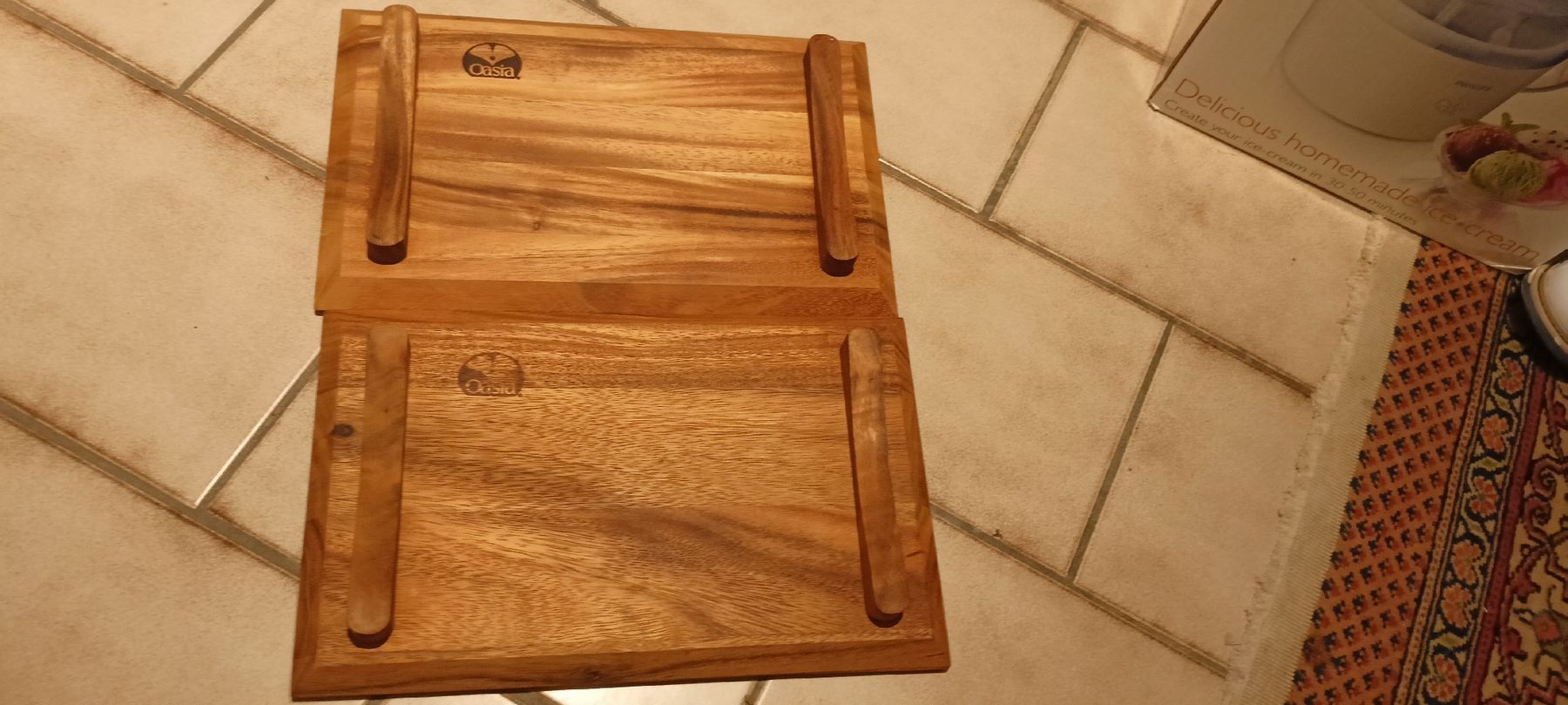 Pareti & Soffitti: Paire des Planches d'acacia pour présentation de table – Usato da GENEVE venduto da goldforall 3