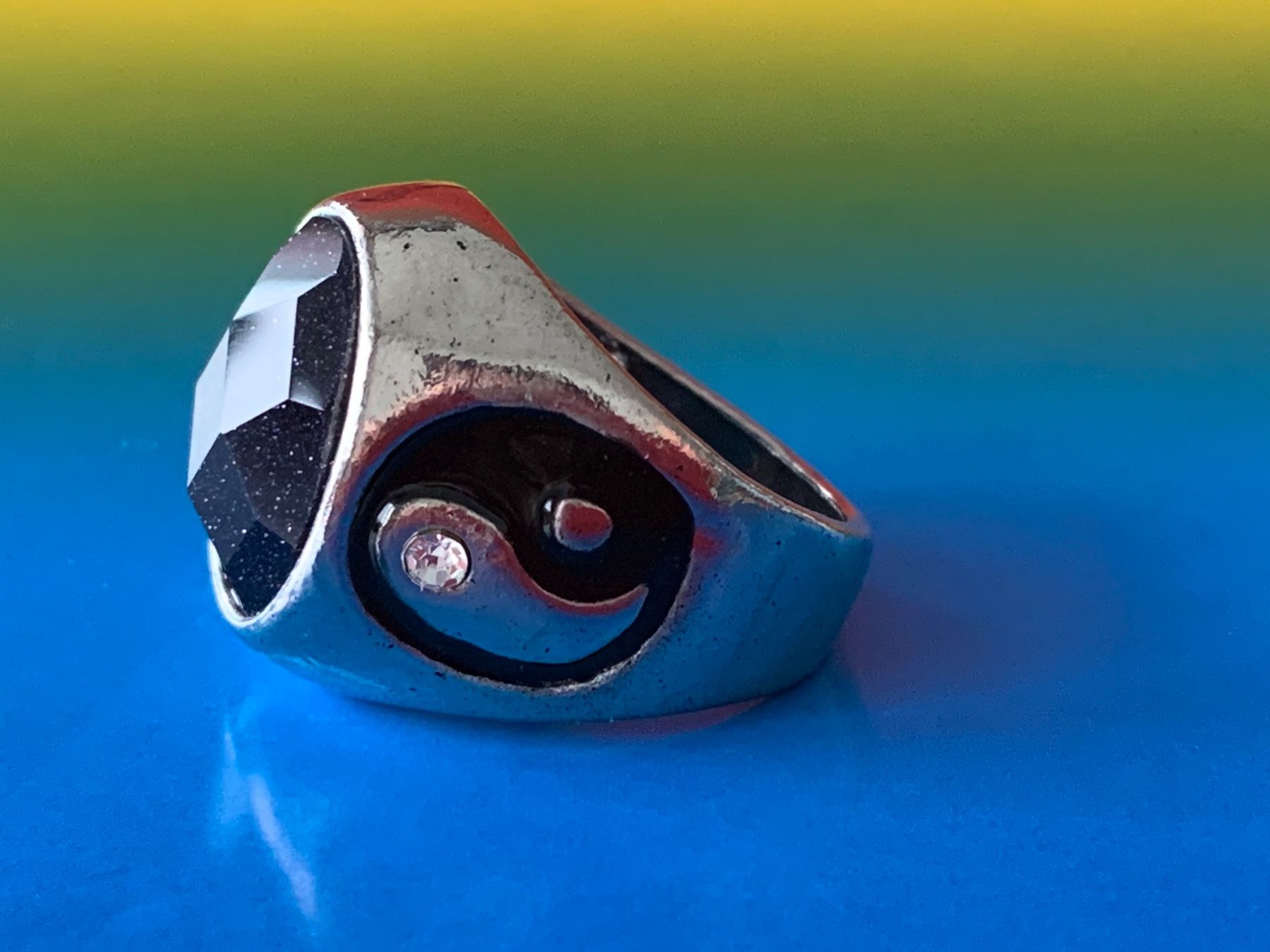 Ringe: Fingerring Yinyang- Space 59 – Gebraucht aus Dittingen von Bijoubelle