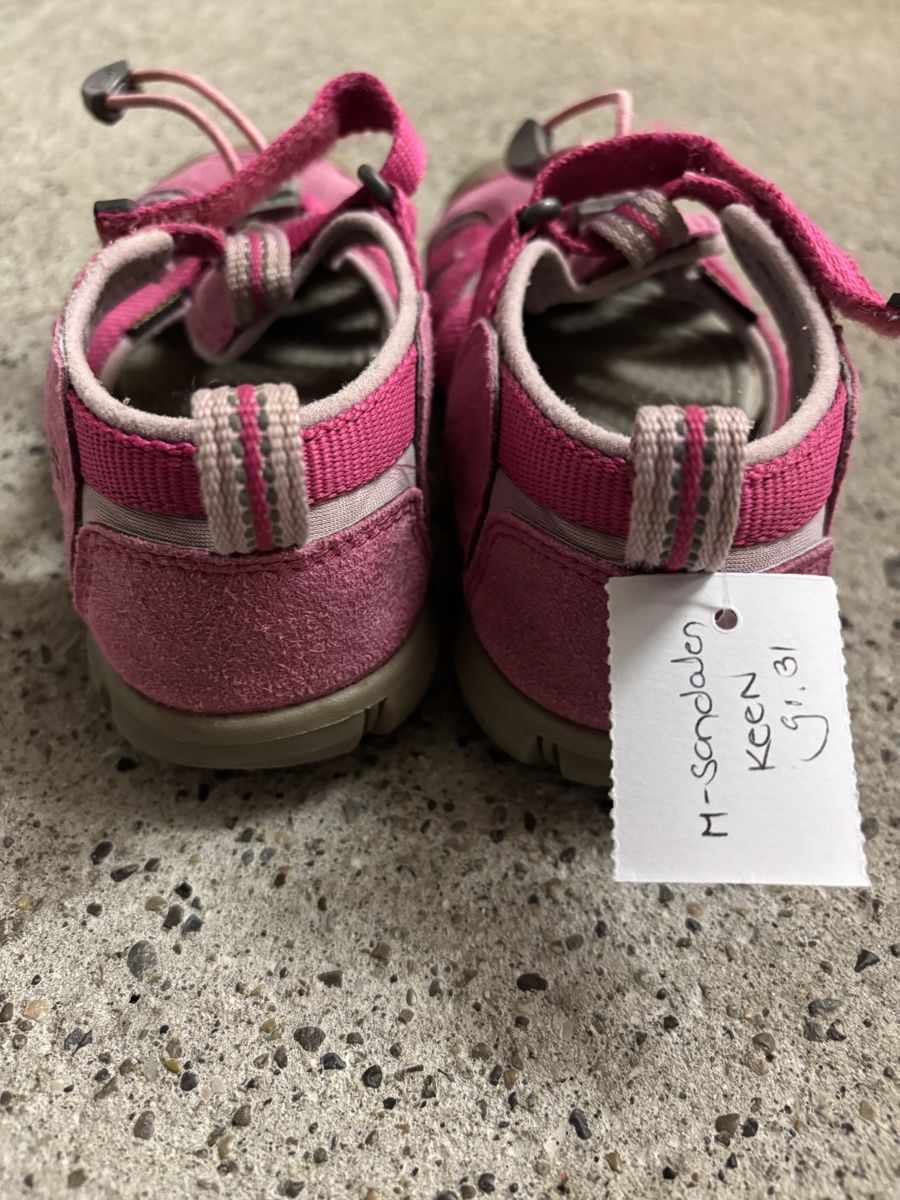 Keen Scarpe per ragazze: KEEN Sandalen pink, Grösse 31 – Usato da Büren an der Aare venduto da Nikito2001 1