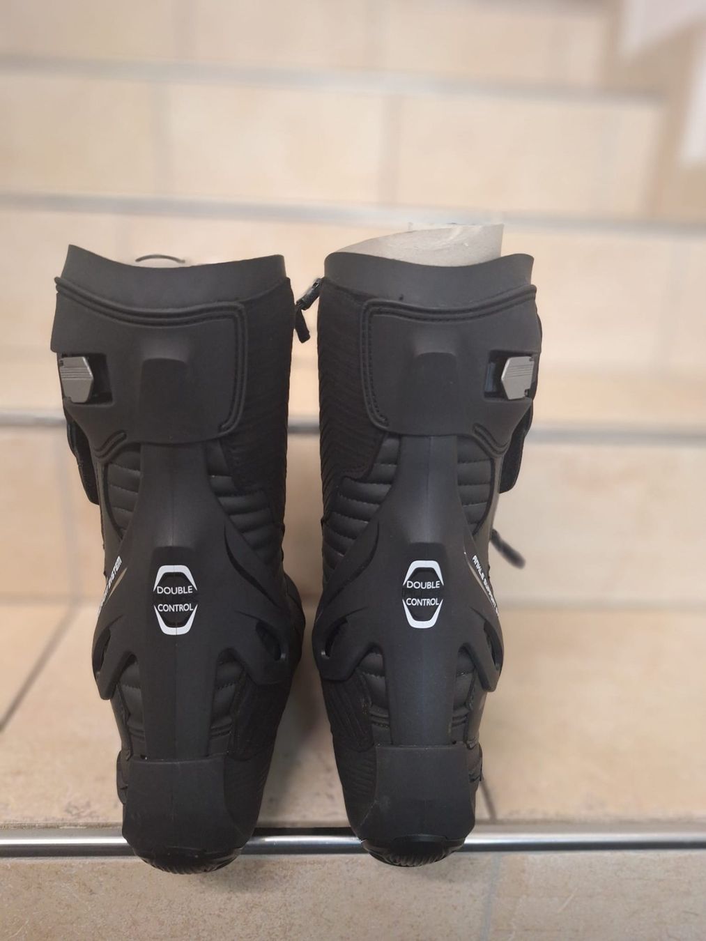 TCX Scarpe da uomo: TCX RT-Race Pro Air Motorradstiefel – Usato da Birr venduto da Bluelaguna 1