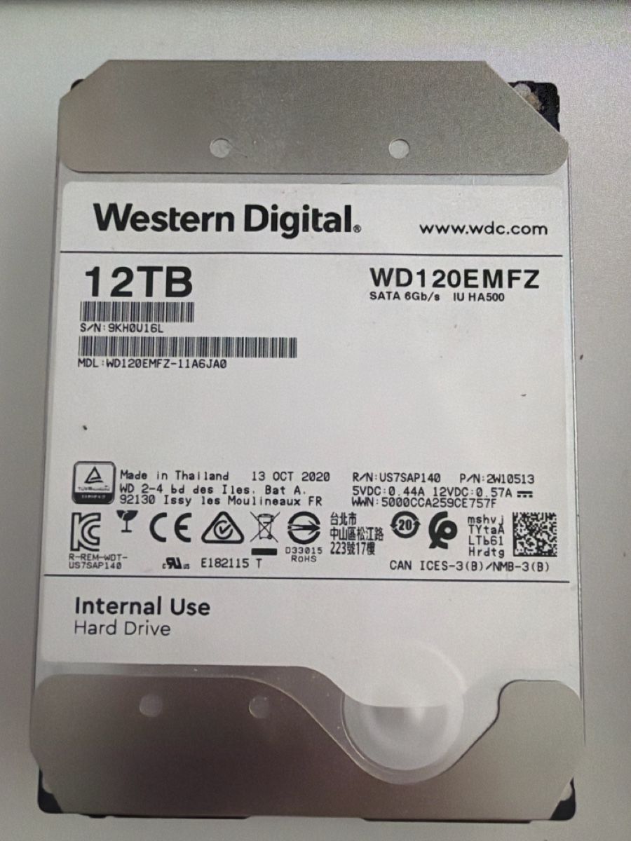 Western Digital Harddisks: WD Festplatte 12TB – Gebraucht aus Olten von Pandastisch