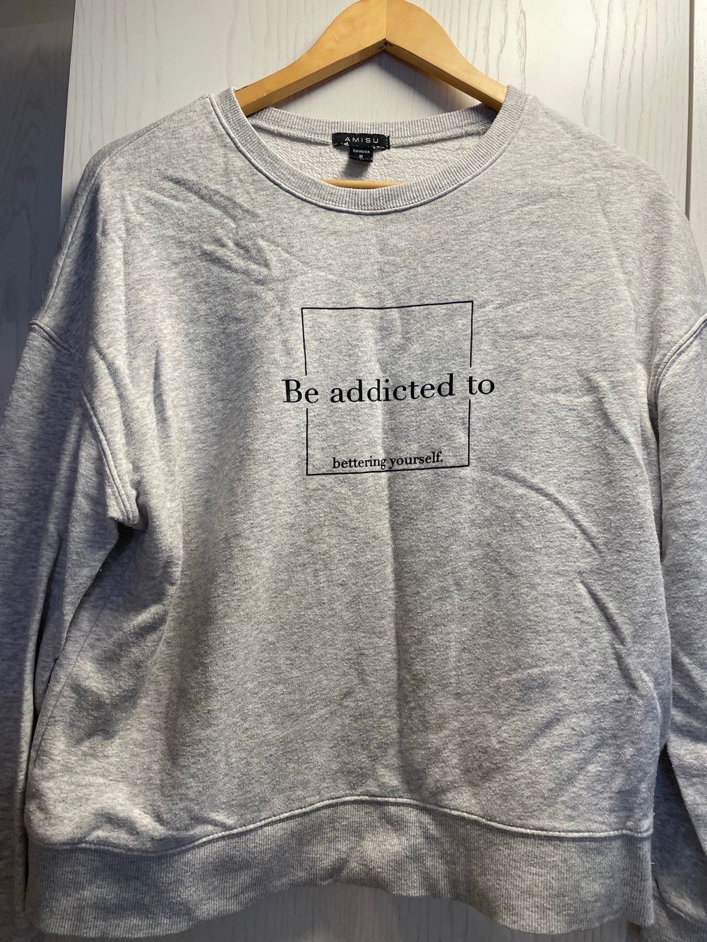 H&M Chemisiers: Damen Sweatshirt M – D'occasion à Tägerwilen par makcode09