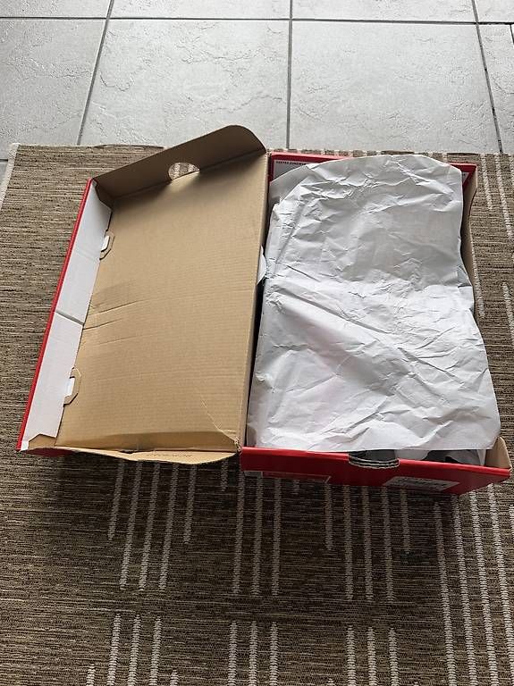 Nike Herrenschuhe: Nike Shox TL Gr. 40 – Neu (gemäss Beschreibung) aus Wangen ZH von alexia022 4