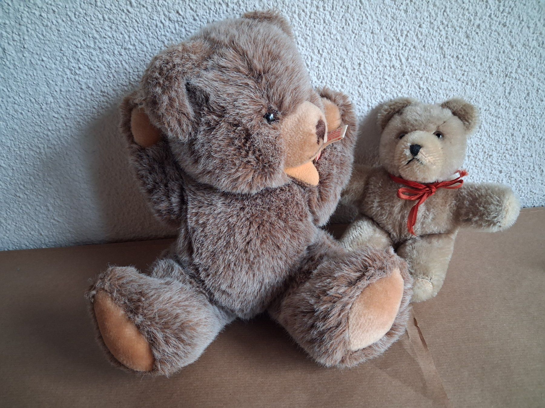 Bambole: b/ 2 tolle Süsse Teddy Bärchen: 1x Hermann Original – Usato da Hagendorn venduto da siwasi3 8