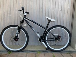 Specialized Dirt Bike Fuse