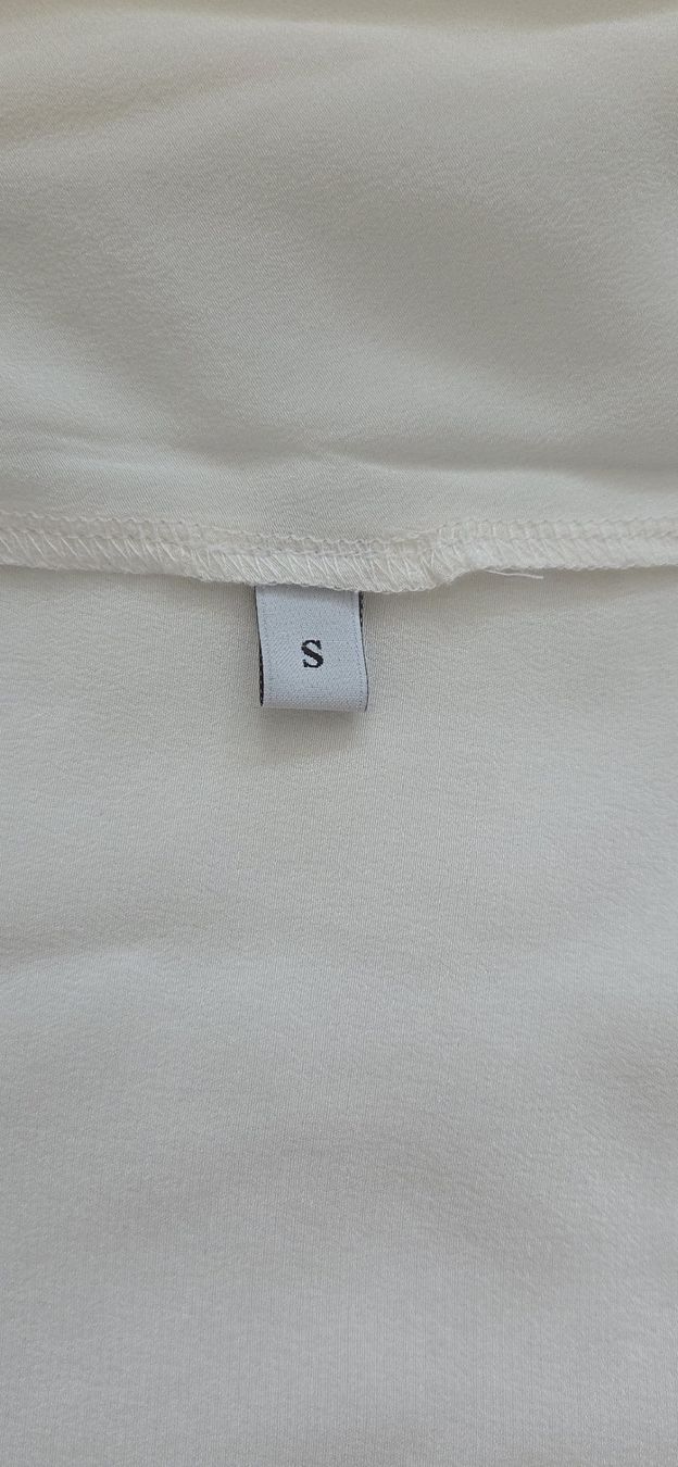 Intimissimi Camicette:  Cremefarbene Seidenbluse von Intimissimi – Nuovo (secondo la descrizione) da Belp venduto da mar_wyp6 2
