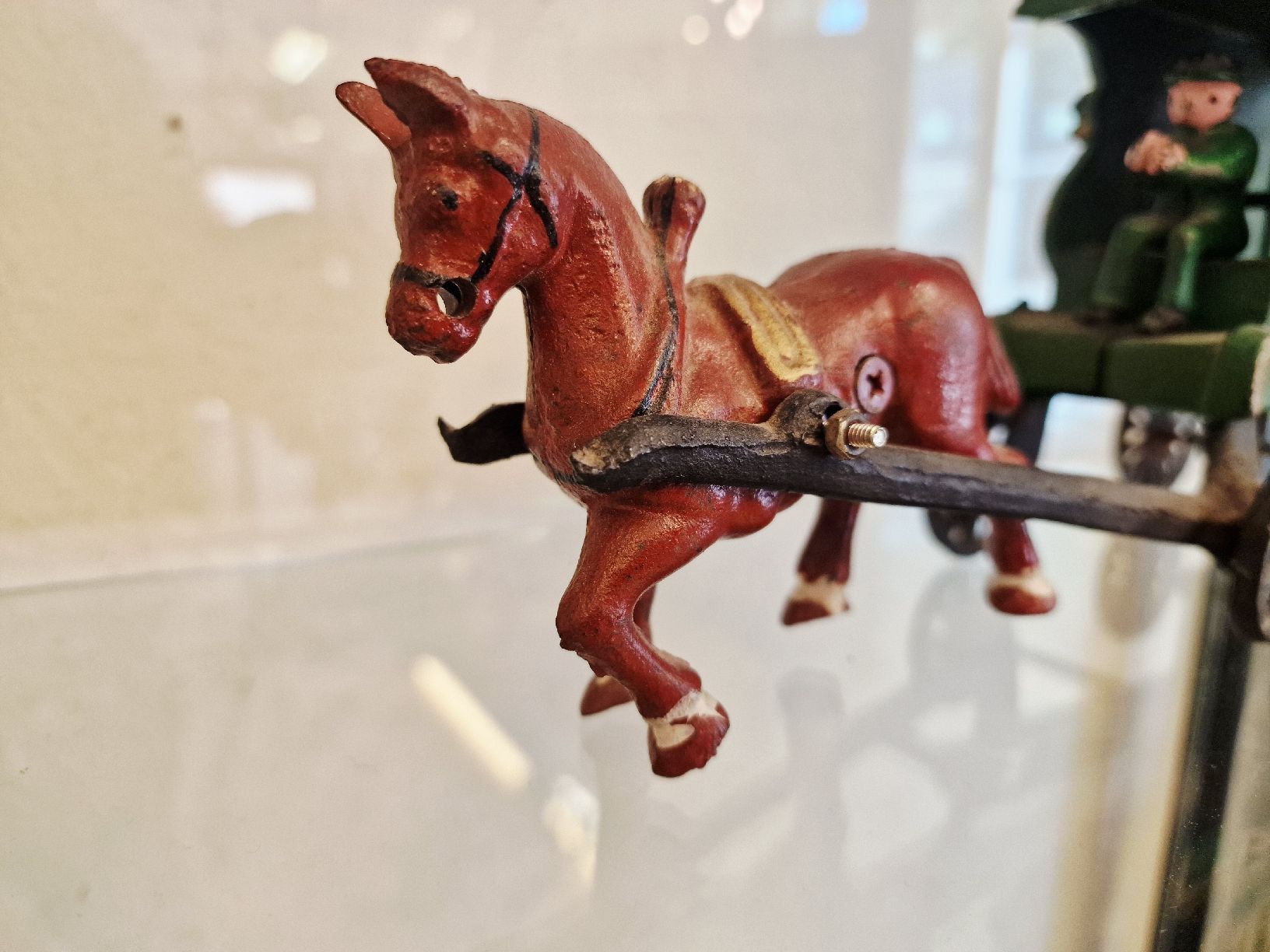 Giocattoli: Spielfigur US Mail Postkutsche mit Pferd Gusseisen – Usato da BERN venduto da Intarsia 2