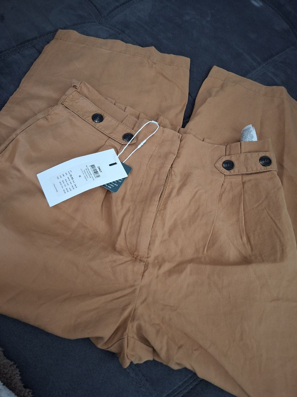 Only Hosen: ONLY Hose Cullote Groesse M – Neu und originalverpackt aus Winterthur von Ausmisten2026