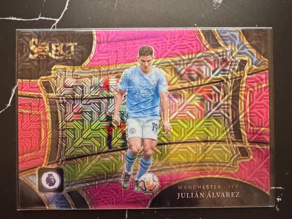 Panini Sammelbilder & Trading cards: Julian Alvarez 2023-24 Select EPL Rare Field Level Pink Mojo – Gebraucht aus Crans-Montana von Sta7ros