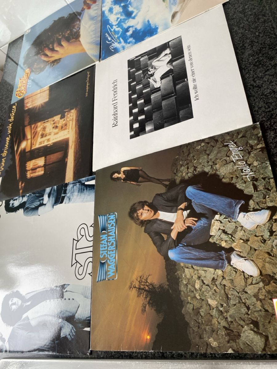Schallplatten: Deutsche texte musik  – Gebraucht aus St.Gallen von Design04