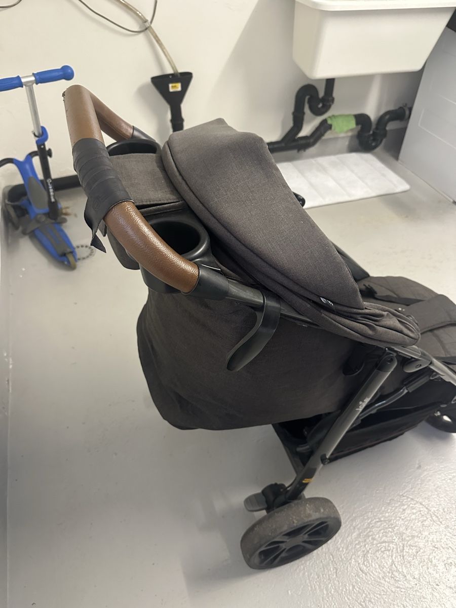 Joie Carrozzine: Joie Versatrax Stroller -used – Usato da Aarau venduto da anb_qnk8 2