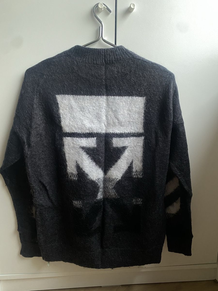 Off-White Maglioni & Felpe: Off-white sweater – Nuovo (secondo la descrizione) da Thalwil venduto da zhe_69pd 1