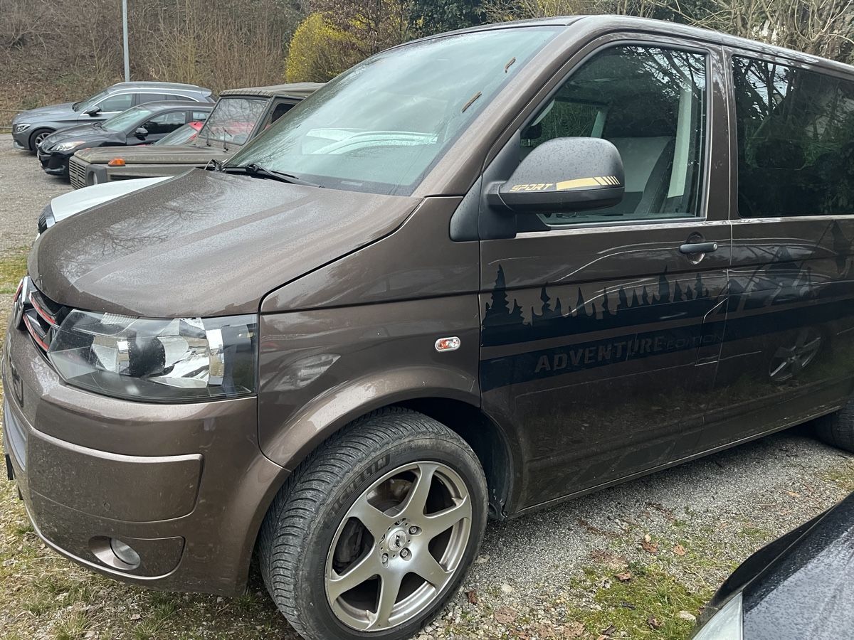 VW Automobili: VW T5 Multivan 2.0 TDI CR Startline DSG mit MFK – Usato da Wittnau venduto da Ricartutti 1