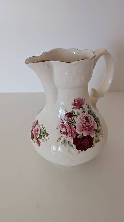 Caraffe: Vintage-Krug mit Rosenmuster – Usato da Bremgarten b. Bern venduto da Flintli 1