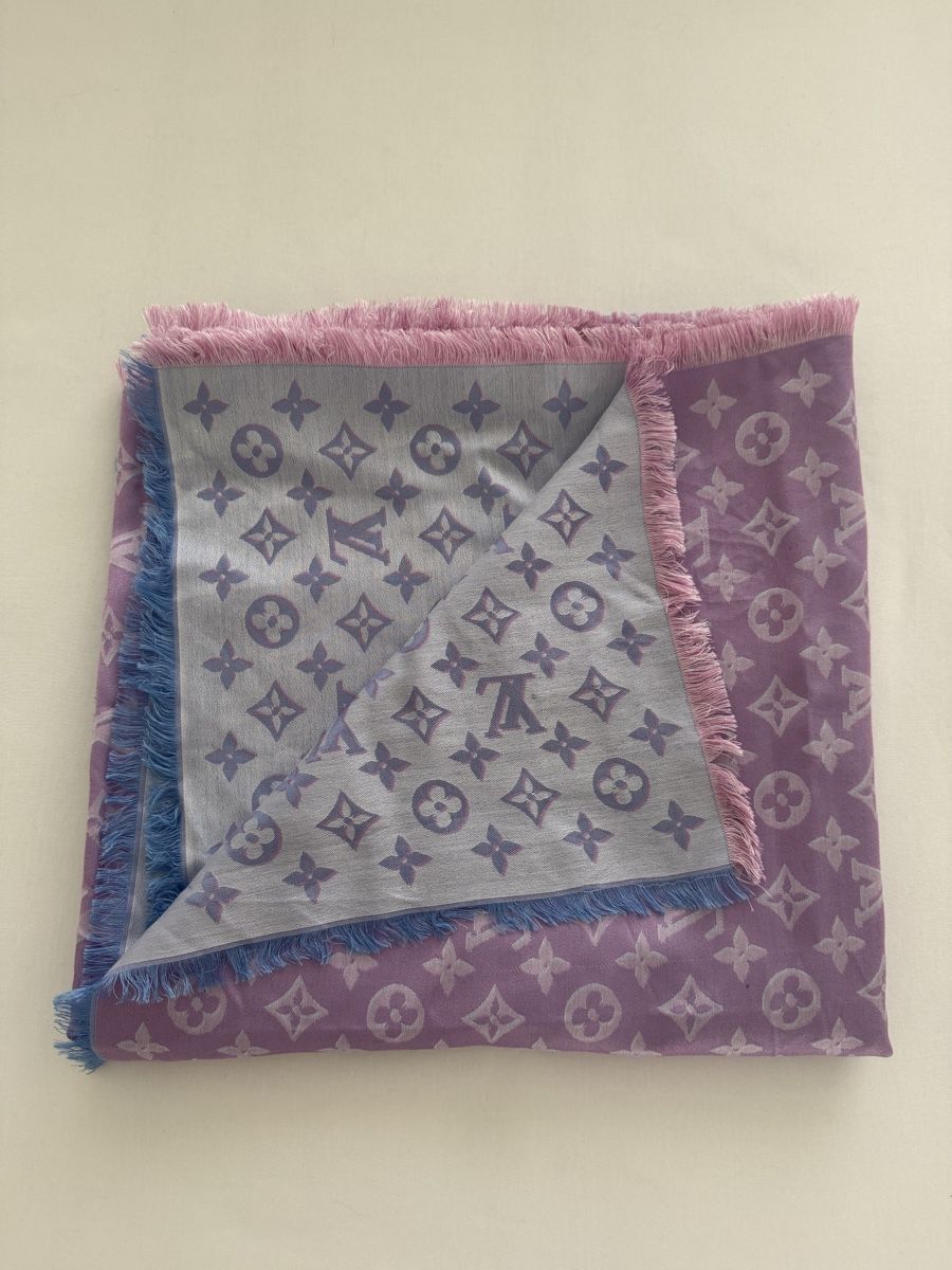 Louis Vuitton Foulards, Tücher & Schals: Louis Vuitton Chale Monogram - Ungetragen – Neu (gemäss Beschreibung) aus Muri b. Bern von jor_9tvf