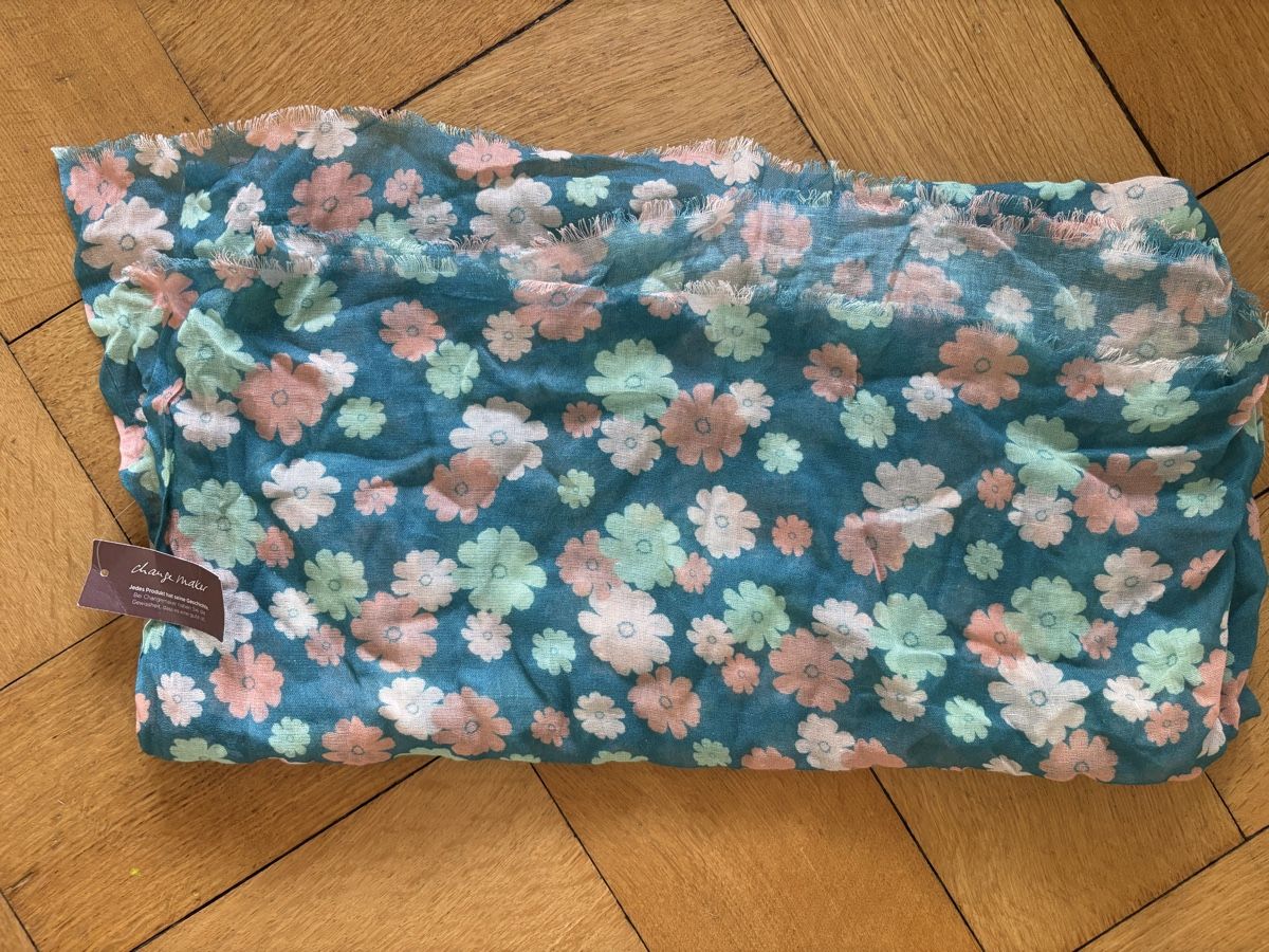 Foulard & Sciarpe: Schal – Nuovo (secondo la descrizione) da Zürich venduto da gucks