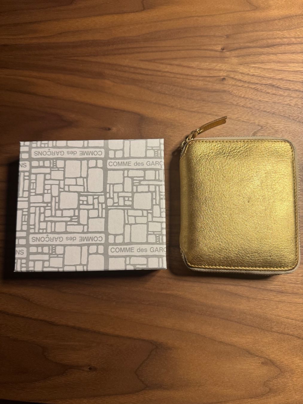 Comme Des Garcons Portafogli: Comme de Garcons Wallet – Usato da Zürich venduto da zhk5