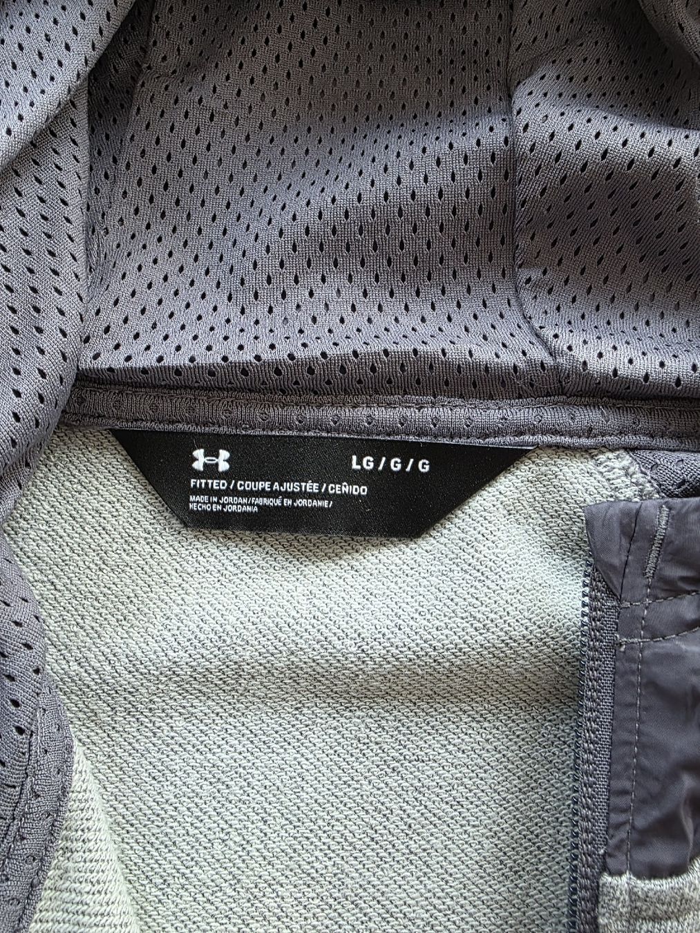 Under Armour Gilet & Giacche: Under Armour THREADBORNE TERRY SL HOODY - neuwertig – Usato da Thalwil venduto da Beckhaem 7