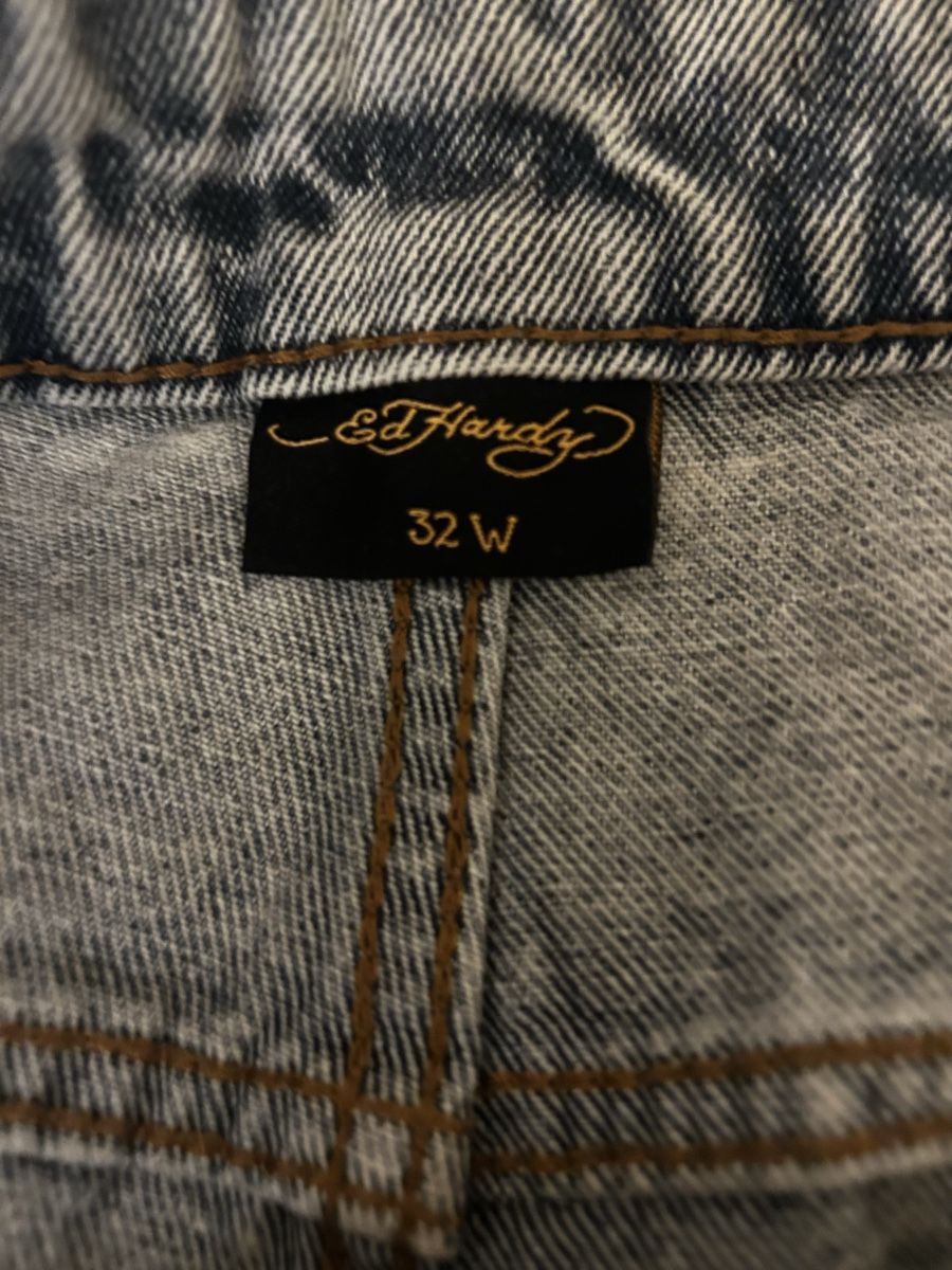 Ed Hardy Jeans: Ed Hardy Jeans mit Steinchen – Usato da Uster venduto da alin13e 7