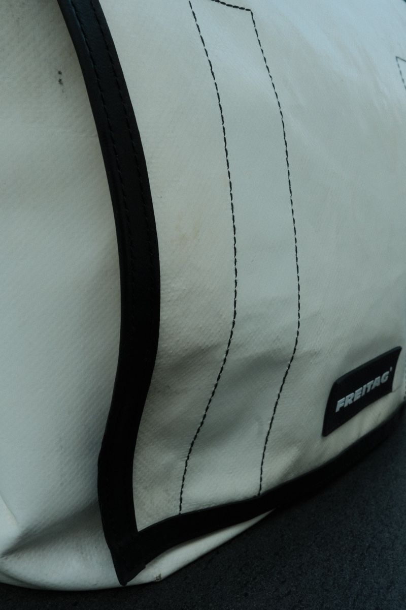 Freitag Borse: Freitag Messenger Bag – Usato da Steinmaur venduto da the_99qj 2