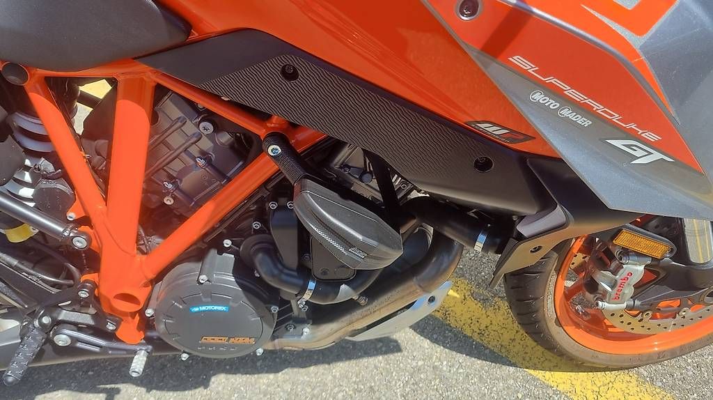Strada: KTM 1290 Super Duke GT – Usato da Altdorf UR venduto da Worldraid 4