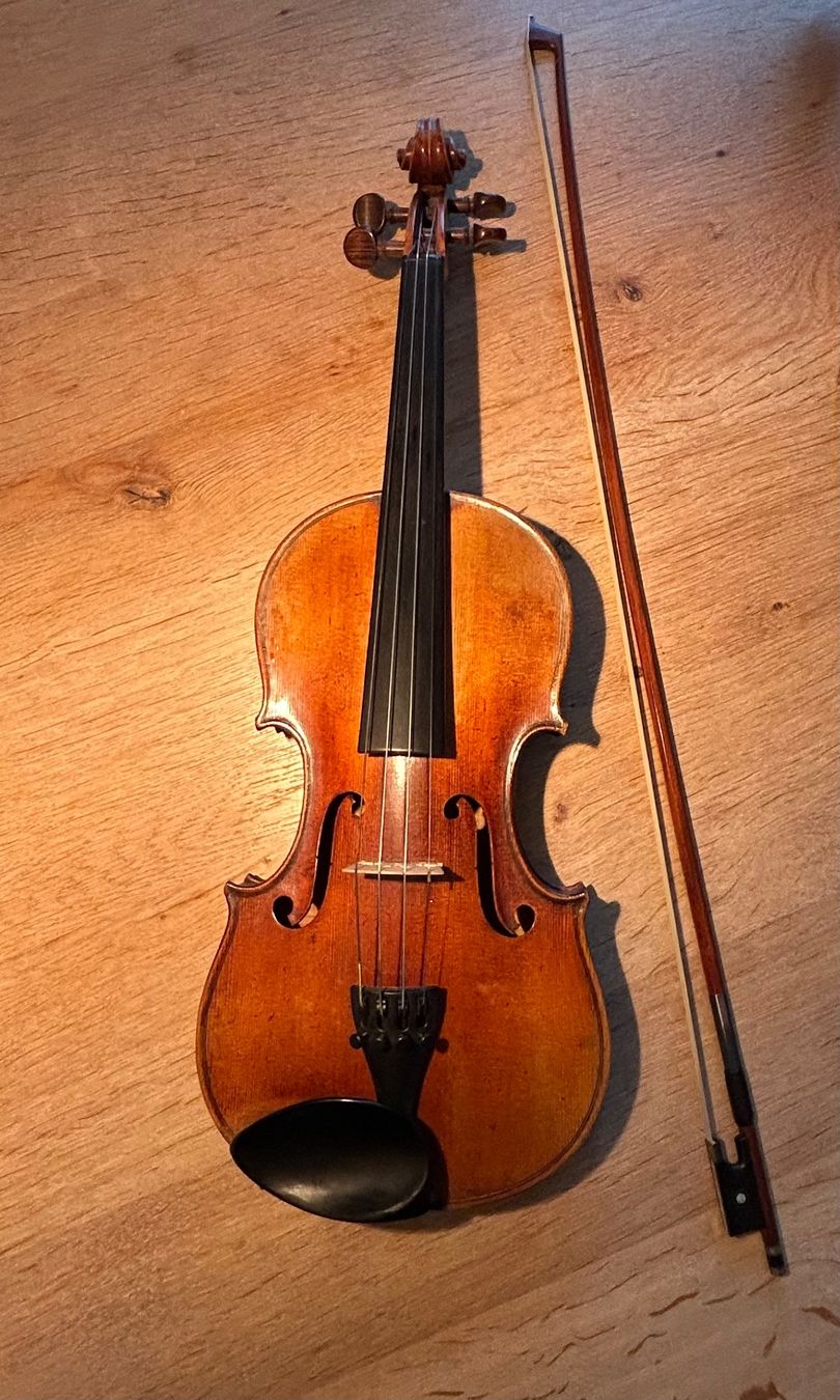 Strumenti musicali: Geige mit Bogen – Usato da Schwyz venduto da Mannen64