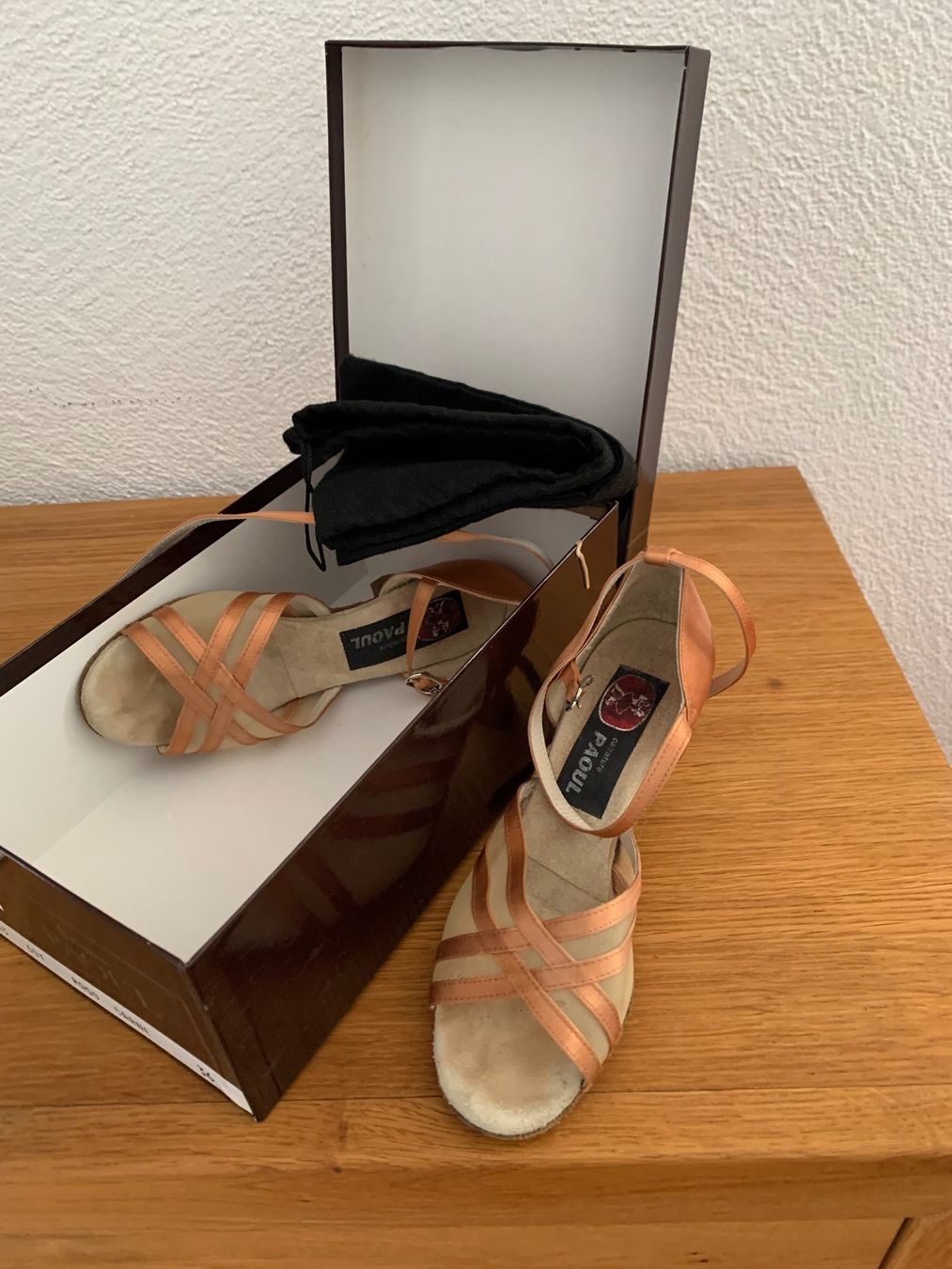 Scarpe da donna: Tanzschuhe Gr. 36 – Usato da Sevelen venduto da Glueckstreffer.62