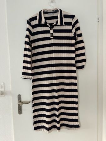 Stylisches Langarmshirt mit Streifen