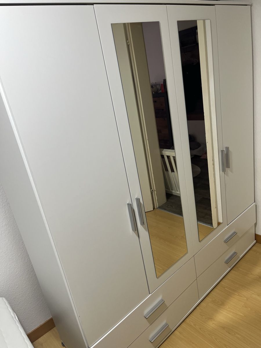 Armadi: Kleiderschrank  – Usato da Hägendorf venduto da Rejanbe 1