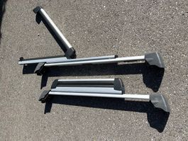 Porte-skis coulissant avec barres de toit Seat Alhambra