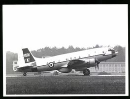 Fotografie Flugzeug Hastings Royal Air F