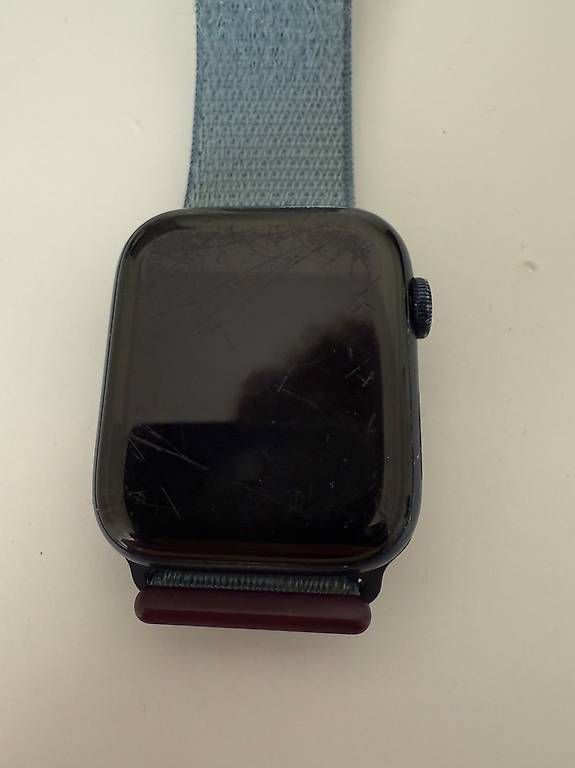 Smartwatch: Apple Watch Series 6 (GPS + Cellular) – D'occasion à Buchs AG par lor_9dhh 2