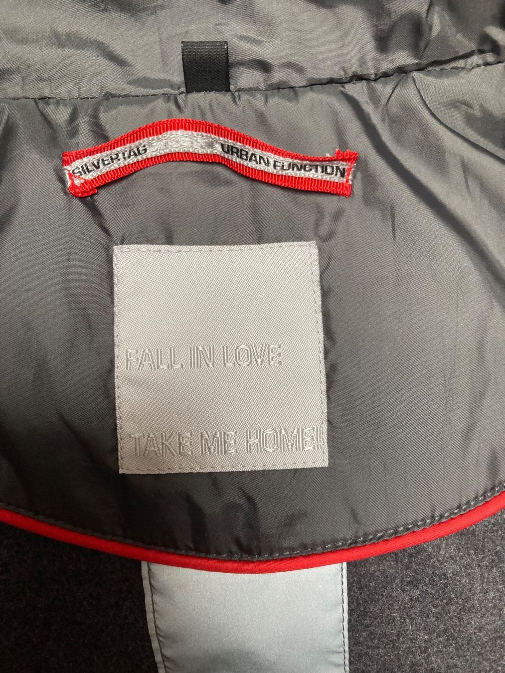 Cappotti: Mantel Silvertag Damen grau Gr. 34 Wolle – Usato da Dulliken venduto da gab_jdr2 8