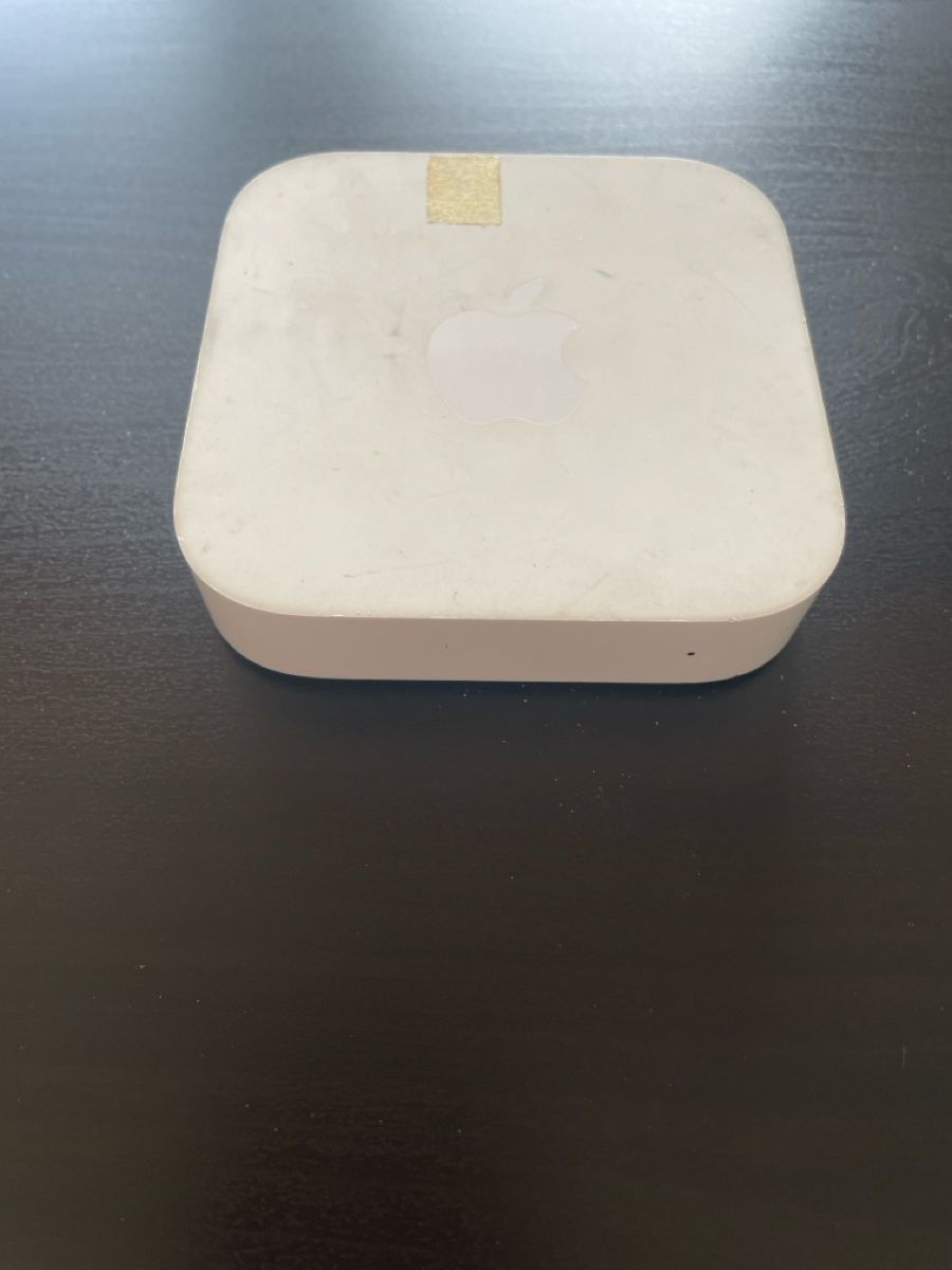 Apple Modem & Router: Apple AirPort Express router wireless – Usato da Lugano venduto da fab_rt7w