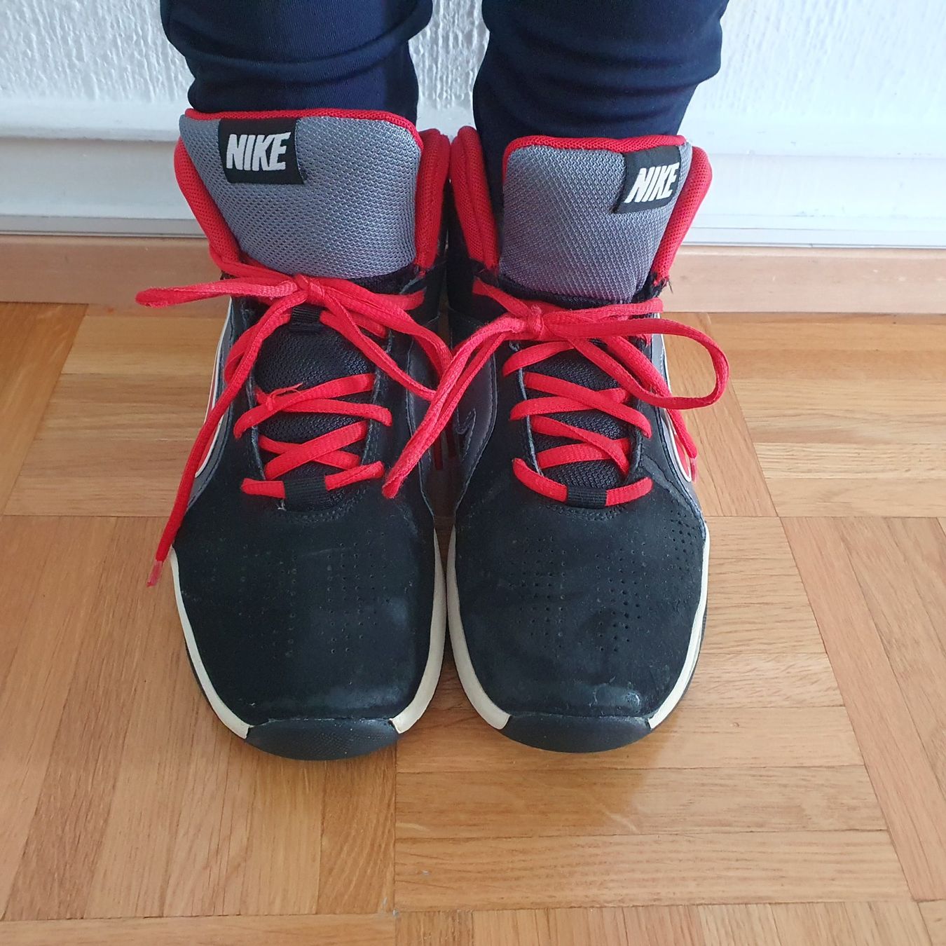 Nike Scarpe da uomo: Chaussures Nike 38,5 – Usato da Prilly venduto da RoDyRe 5