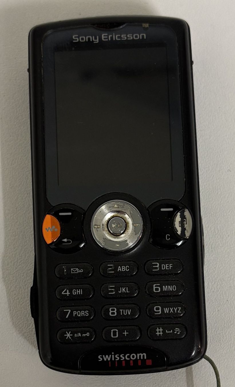 Telefoni cellulari / Smartphones: Sony Ericsson W810 – Difettoso da Buchs AG venduto da SellAndBuyX