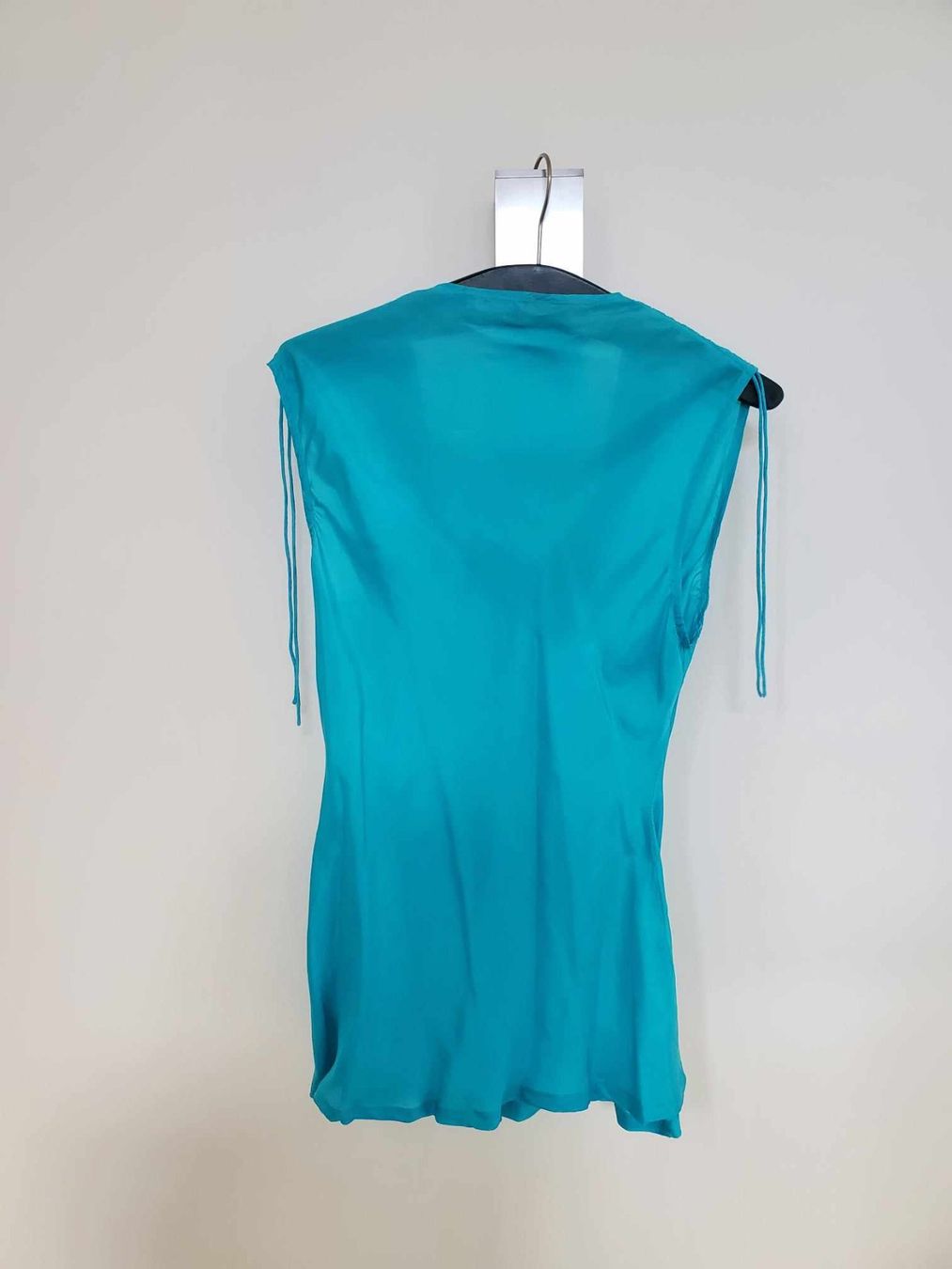 Morgan Tops: Débardeur en soie "Morgan" – Gebraucht aus Chancy von Sooeg_01 2