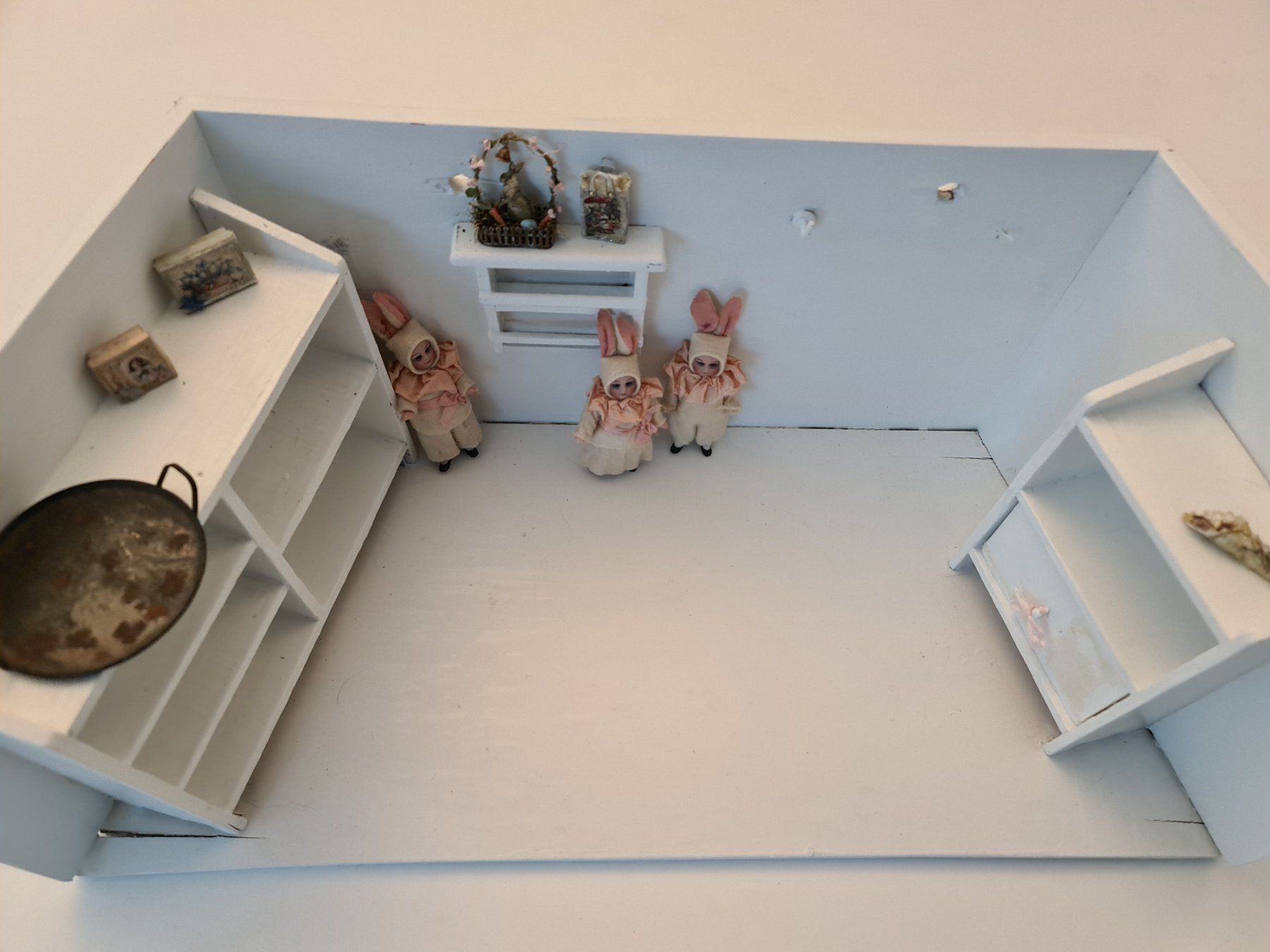 Maisons & Meubles de poupées: Antike Puppenstube / Puppenküche – D'occasion à Uster par Cruleye 6