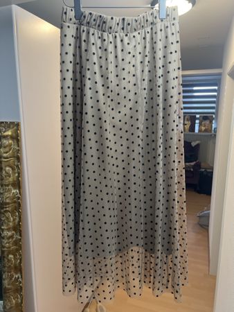 Only Tüll gepunkteter Rock in Midi Länge, Grösse xl