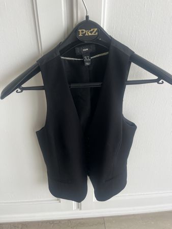Schwarze Weste Gilet H&M - Zeitlos und vielseitig! Gr.38