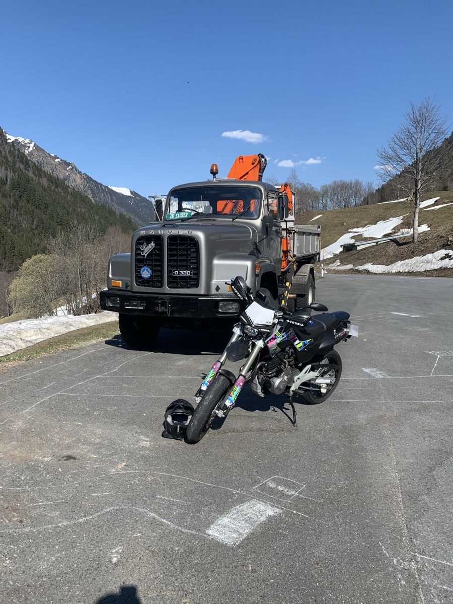 Saurer Camions: Saurer D330  – D'occasion à Osogna par wra.e36