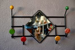 Portemanteaux patères boules colorées miroir porte-chapeau