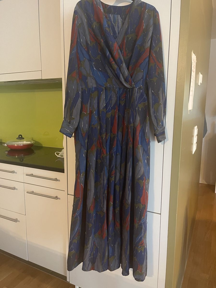 Vestiti: Seidenkleid /exzellente Handarbeit – Usato da Rüschlikon venduto da Lajniii 2