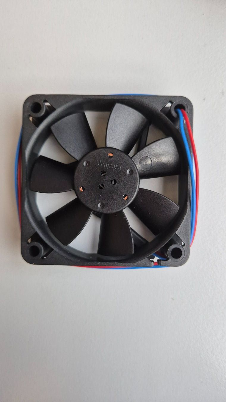 Componenti elettronici: 27x ebmpapst 12V DC 1W Fan 2 Polig – Usato da Büron venduto da Restposte