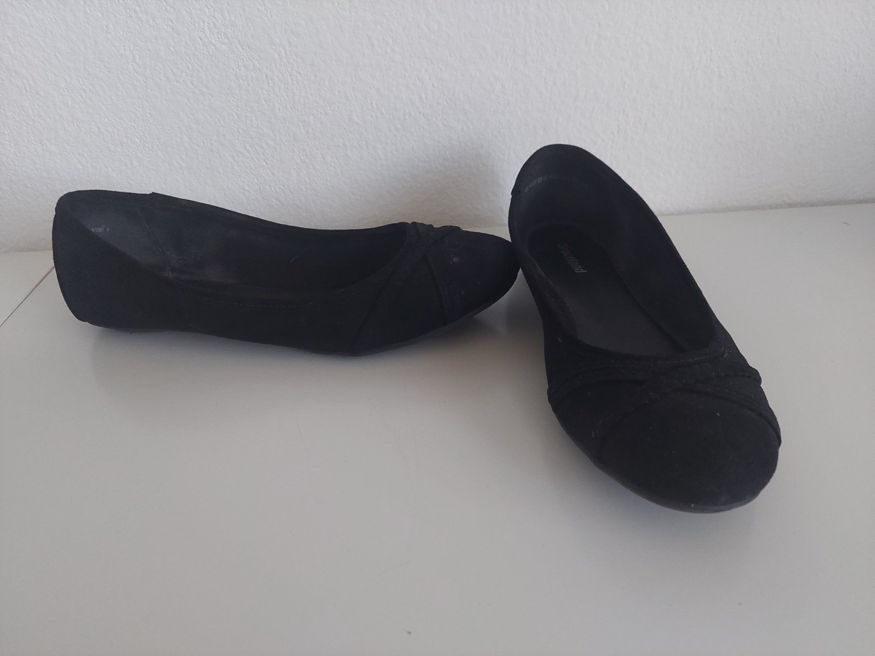 Graceland Chaussures femmes: SCHWARZER BALLERINA GR. 37 – D'occasion à Münchenstein par Strupfi 1