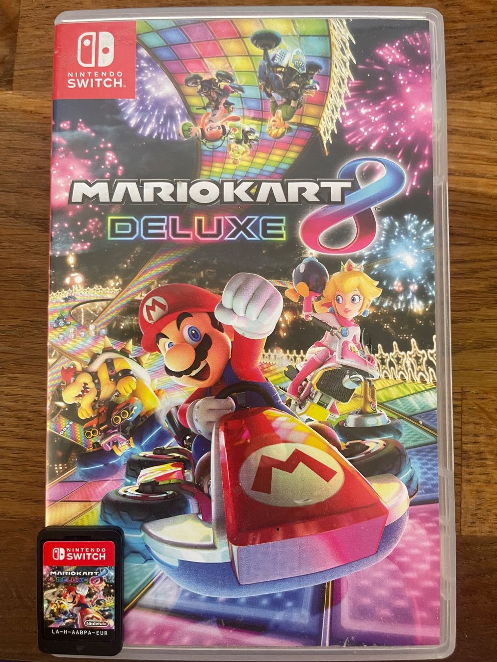 Nintendo Giochi: Mario Kart 8 Deluxe - Switch – Usato da Oensingen venduto da ped_wb6r