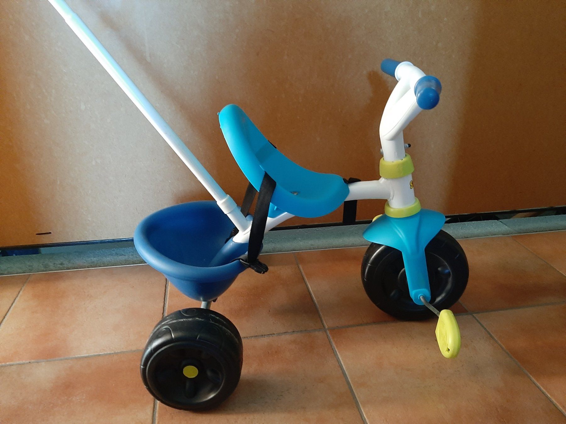 Smoby Fahrzeuge für Kinder: Smoby Dreirad – Gebraucht aus Brissago von lucabell 1
