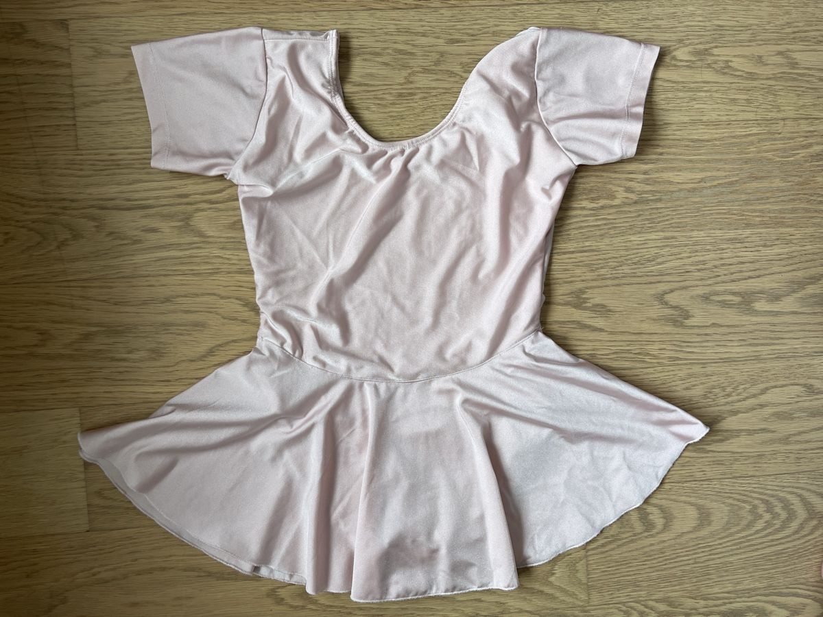 Scarpe, pantaloni & magliette da ginnastica: Justaucorps danse Tanzmuster – Usato da Worb venduto da Titine79 1
